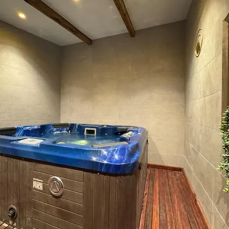 Maison Moana- Jaccuzi - Groupama Stadium Ldlc Arena Eurexpo בית נופש